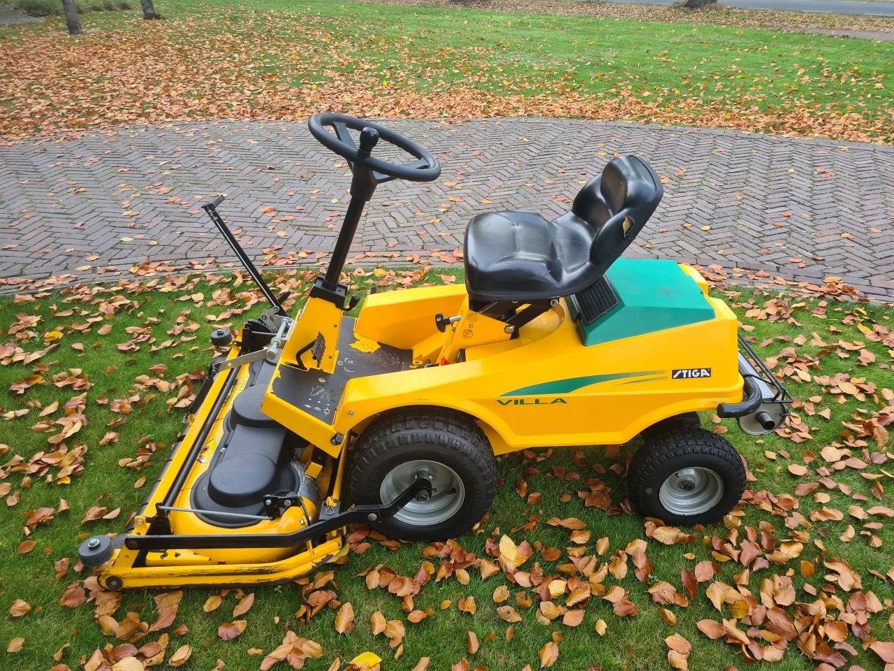 Sitzrasenmäher typu Stiga Villa, Gebrauchtmaschine v Lierop (Obrázek 9)