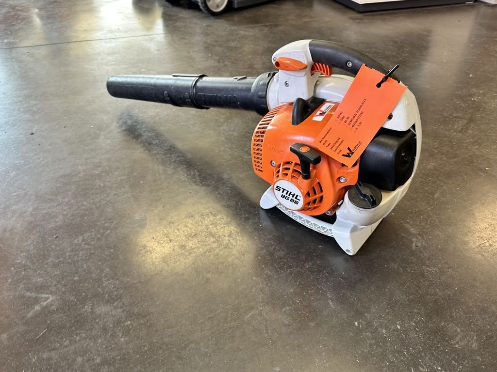 Sitzrasenmäher des Typs Stihl BG 86, Gebrauchtmaschine in MARIENHEEM (Bild 2)