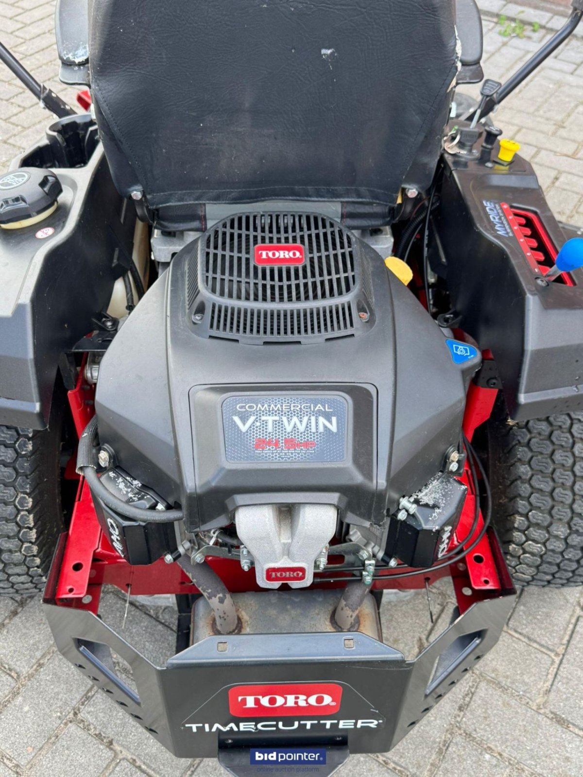 Sitzrasenmäher Türe ait Toro Zero turn model 74694, Gebrauchtmaschine içinde Deurne (resim 5)