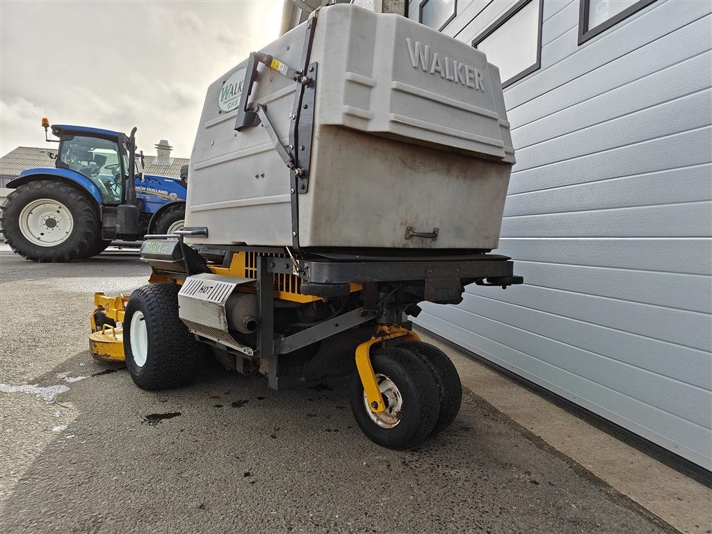 Sitzrasenmäher des Typs Walker MTGHSEU AFHENTNINGSTILBUD, Gebrauchtmaschine in Holstebro (Bild 4)