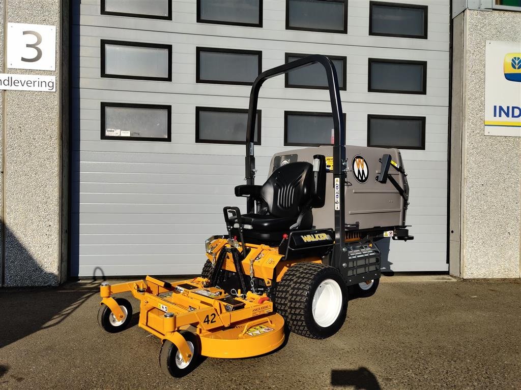 Sitzrasenmäher van het type Walker T27i 107cm klippebord, Gebrauchtmaschine in Holstebro (Foto 1)