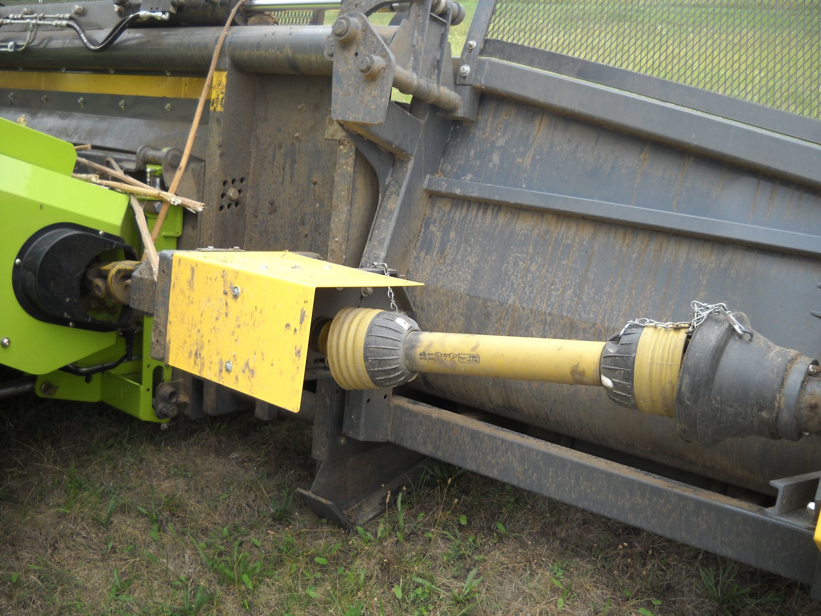 Sonnenblumenschneidwerk Türe ait Fantini G3 Sonnenblumenschneidwerk, Neumaschine içinde Gerasdorf (resim 9)