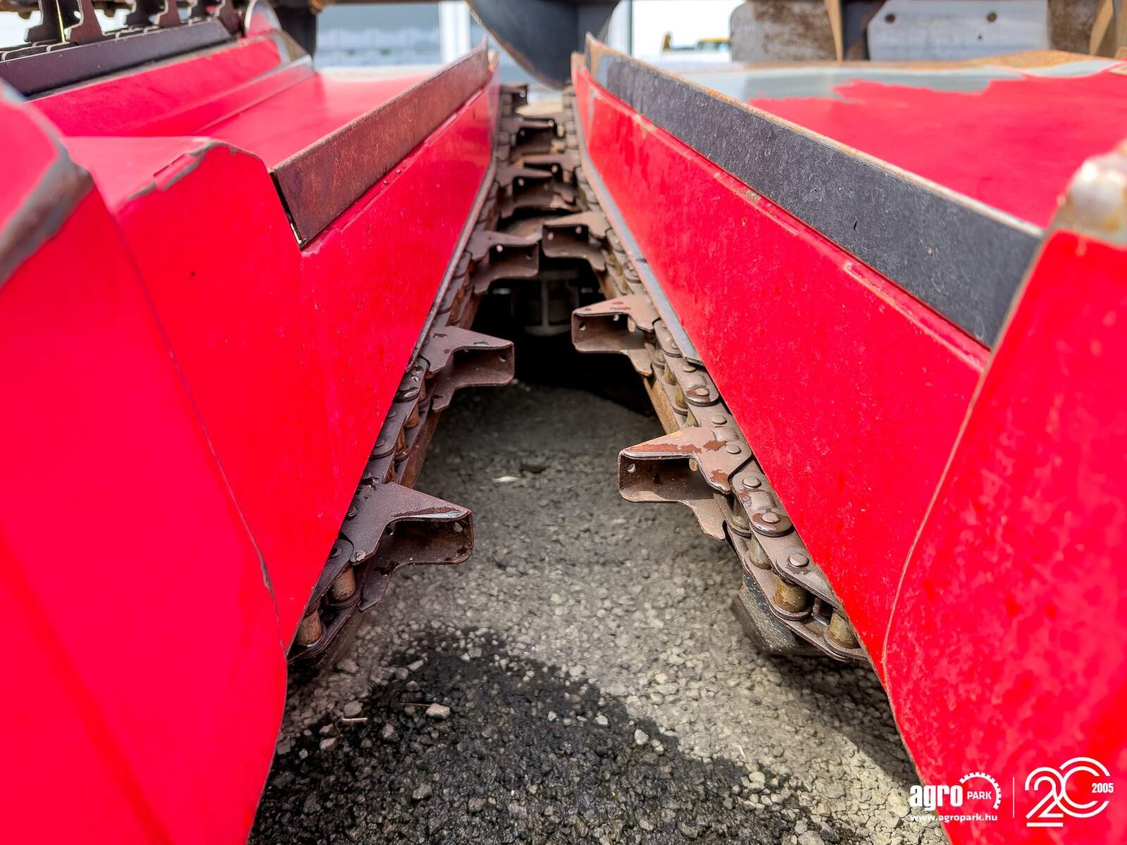 Sonnenblumenschneidwerk del tipo Geringhoff SF Horizon 1230/FB 12-row sunflower header with John Deere and Claas bracket, 75 cm row spacing, folding frame design, stalk chopper, Gebrauchtmaschine en Csengele (Imagen 13)