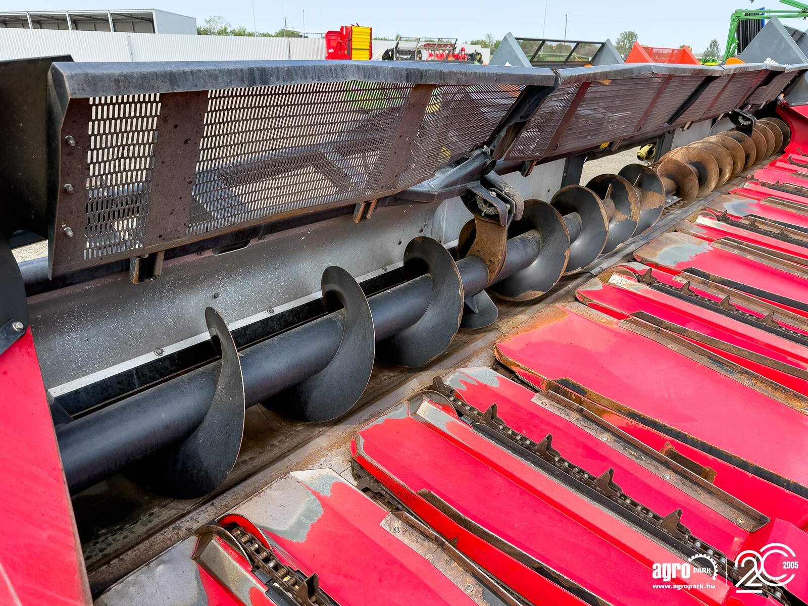 Sonnenblumenschneidwerk del tipo Geringhoff SF Horizon 1230/FB 12-row sunflower header with John Deere and Claas bracket, 75 cm row spacing, folding frame design, stalk chopper, Gebrauchtmaschine en Csengele (Imagen 15)