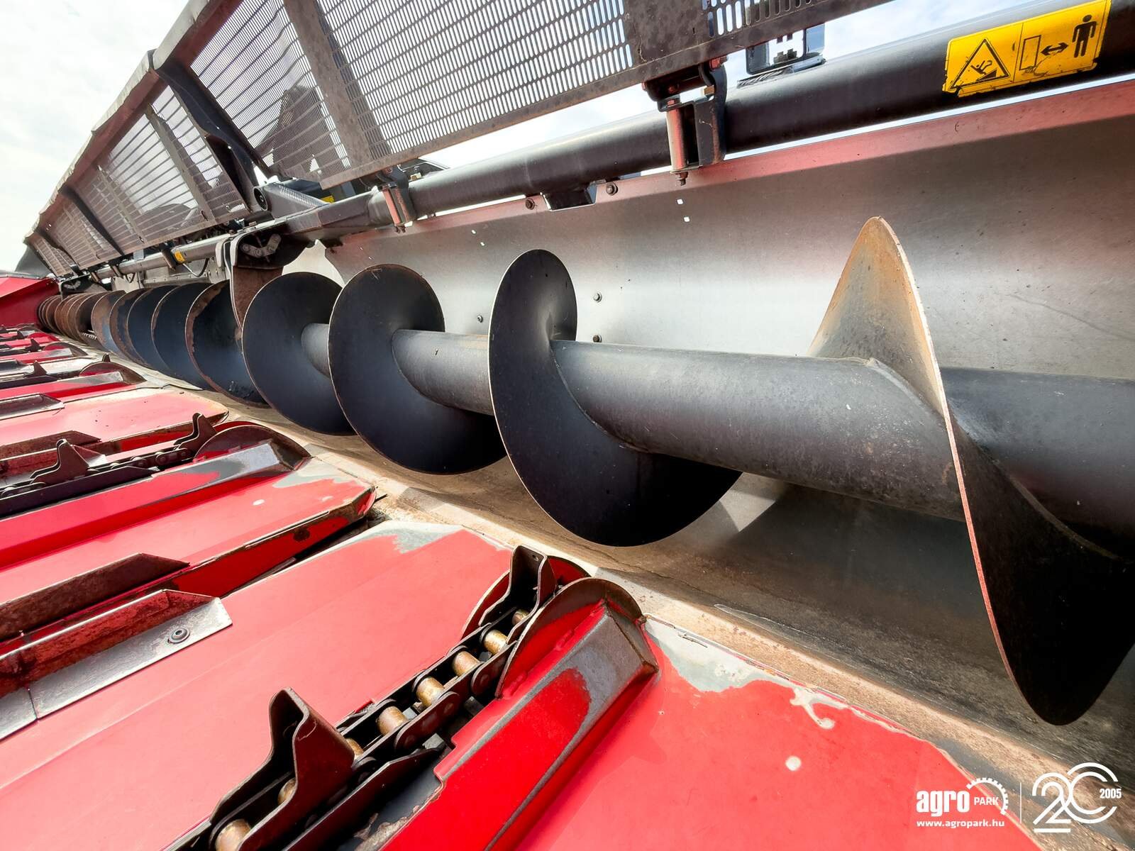 Sonnenblumenschneidwerk del tipo Geringhoff SF Horizon 1230/FB 12-row sunflower header with John Deere and Claas bracket, 75 cm row spacing, folding frame design, stalk chopper, Gebrauchtmaschine en Csengele (Imagen 18)