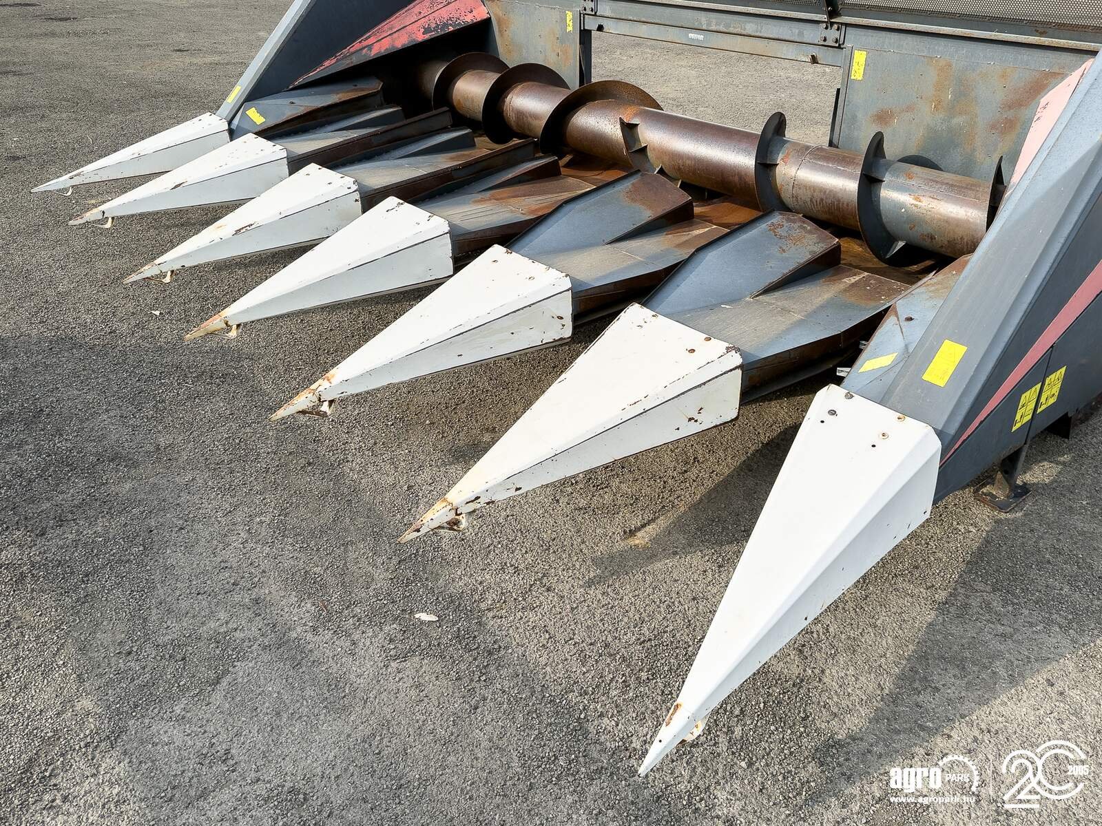 Sonnenblumenschneidwerk от тип NAS 676 Z 6 row sunflower header with chopper for JD combines, with 75 cm row spacing, Gebrauchtmaschine в Csengele (Снимка 10)