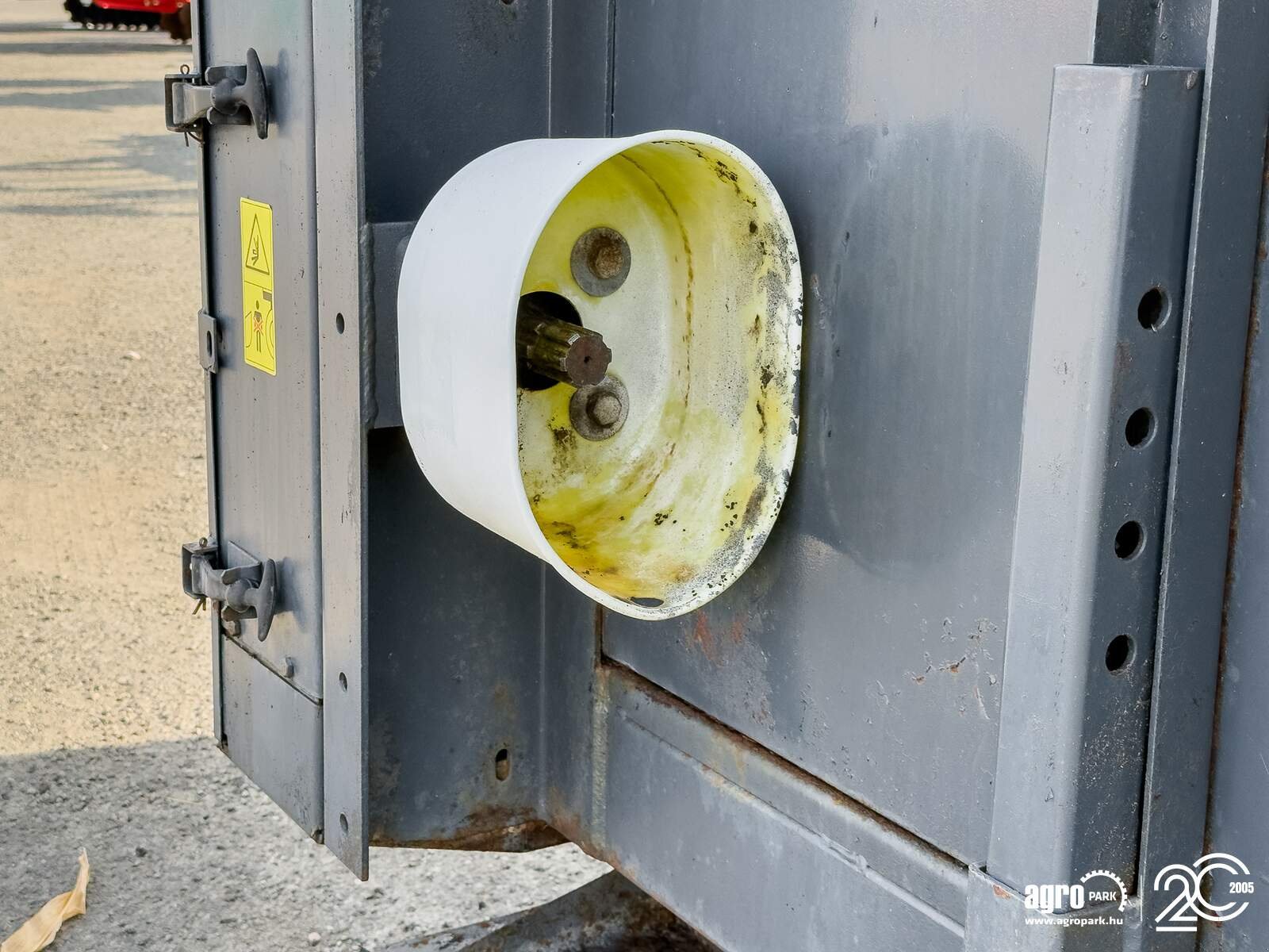 Sonnenblumenschneidwerk от тип NAS 676 Z 6 row sunflower header with chopper for JD combines, with 75 cm row spacing, Gebrauchtmaschine в Csengele (Снимка 19)