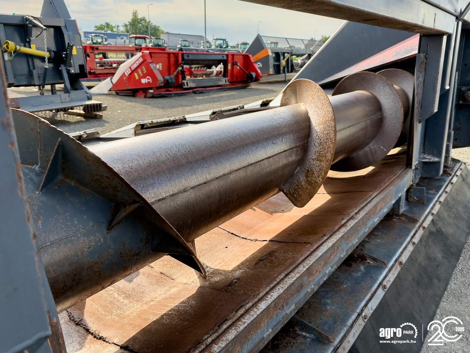 Sonnenblumenschneidwerk от тип NAS 676 Z 6 row sunflower header with chopper for JD combines, with 75 cm row spacing, Gebrauchtmaschine в Csengele (Снимка 22)