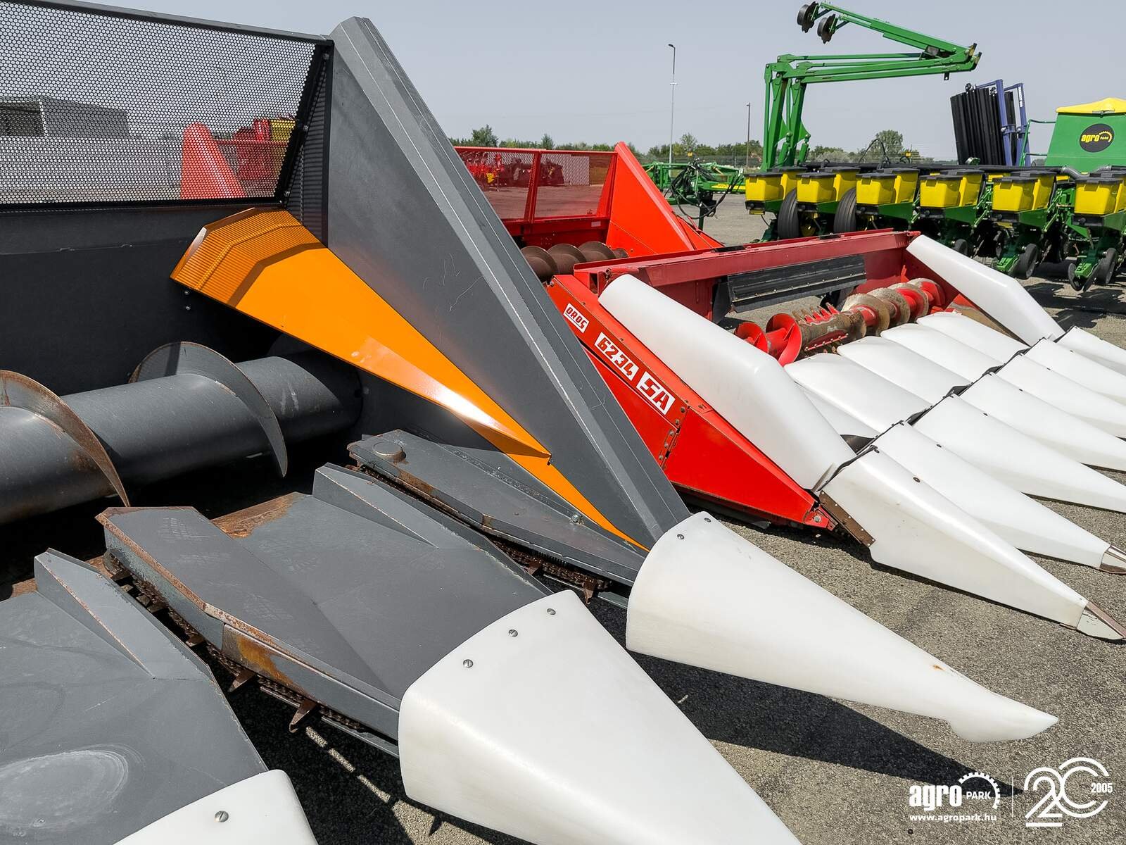 Sonnenblumenschneidwerk του τύπου NAS 676 Z sunflower header, with chopper for John Deere combines, Gebrauchtmaschine σε Csengele (Φωτογραφία 11)