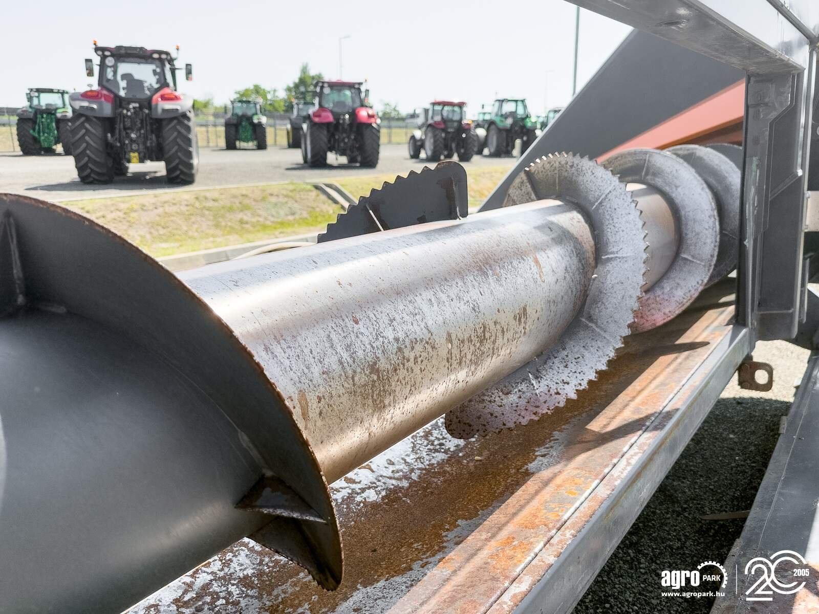 Sonnenblumenschneidwerk του τύπου NAS 676 Z sunflower header, with chopper for John Deere combines, Gebrauchtmaschine σε Csengele (Φωτογραφία 26)
