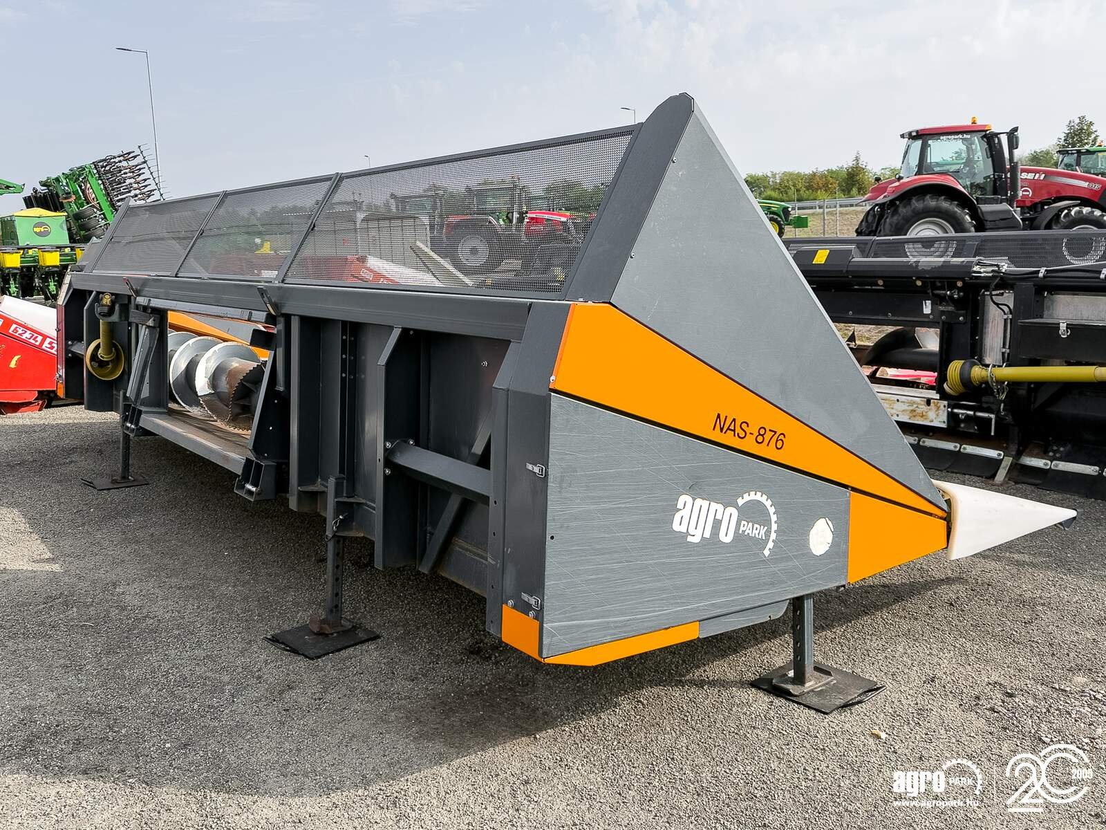 Sonnenblumenschneidwerk za tip NAS 876 8 rows, 75 cm row spacing, for New Holland combines, Gebrauchtmaschine u Csengele (Slika 4)