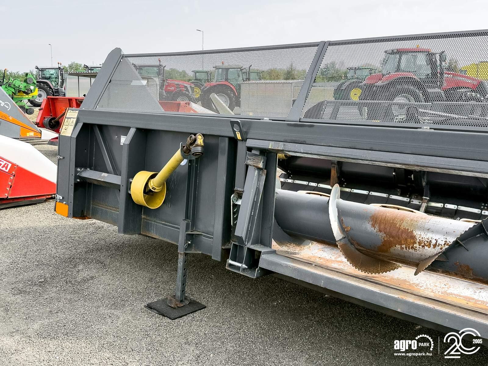 Sonnenblumenschneidwerk za tip NAS 876 8 rows, 75 cm row spacing, for New Holland combines, Gebrauchtmaschine u Csengele (Slika 20)