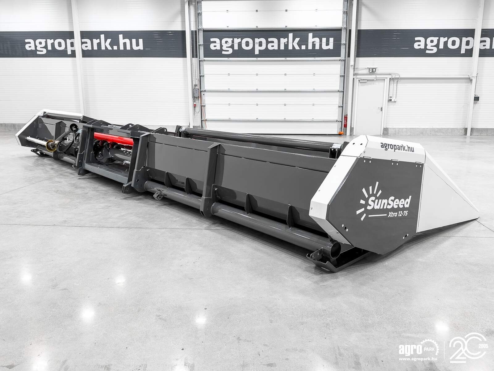 Sonnenblumenschneidwerk tipa SunSeed Xtra 12-75 UNUSED 9 m, 12 row (75 cm), row independent sunflower header (AGCO), Gebrauchtmaschine u Csengele (Slika 3)