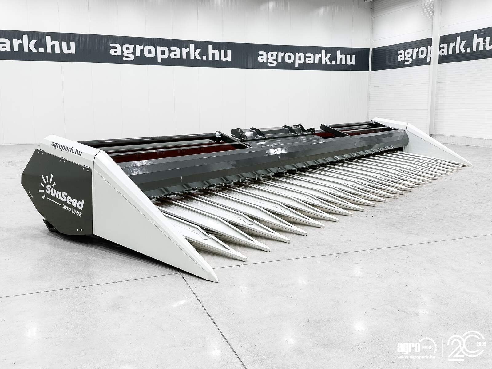 Sonnenblumenschneidwerk del tipo SunSeed Xtra 12-75, Gebrauchtmaschine en Csengele (Imagen 2)