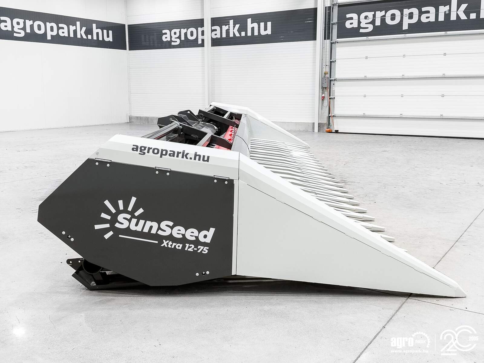 Sonnenblumenschneidwerk del tipo SunSeed Xtra 12-75, Gebrauchtmaschine en Csengele (Imagen 8)