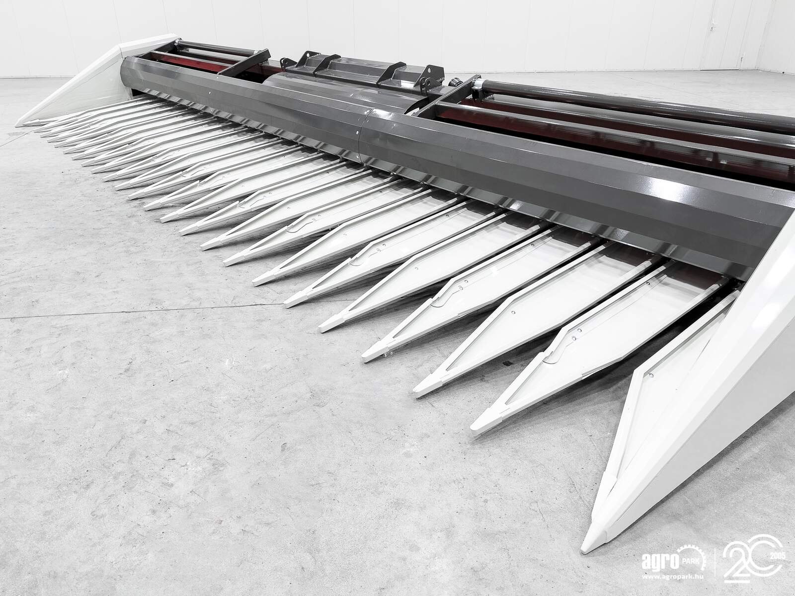 Sonnenblumenschneidwerk del tipo SunSeed Xtra 12-75, Gebrauchtmaschine en Csengele (Imagen 10)