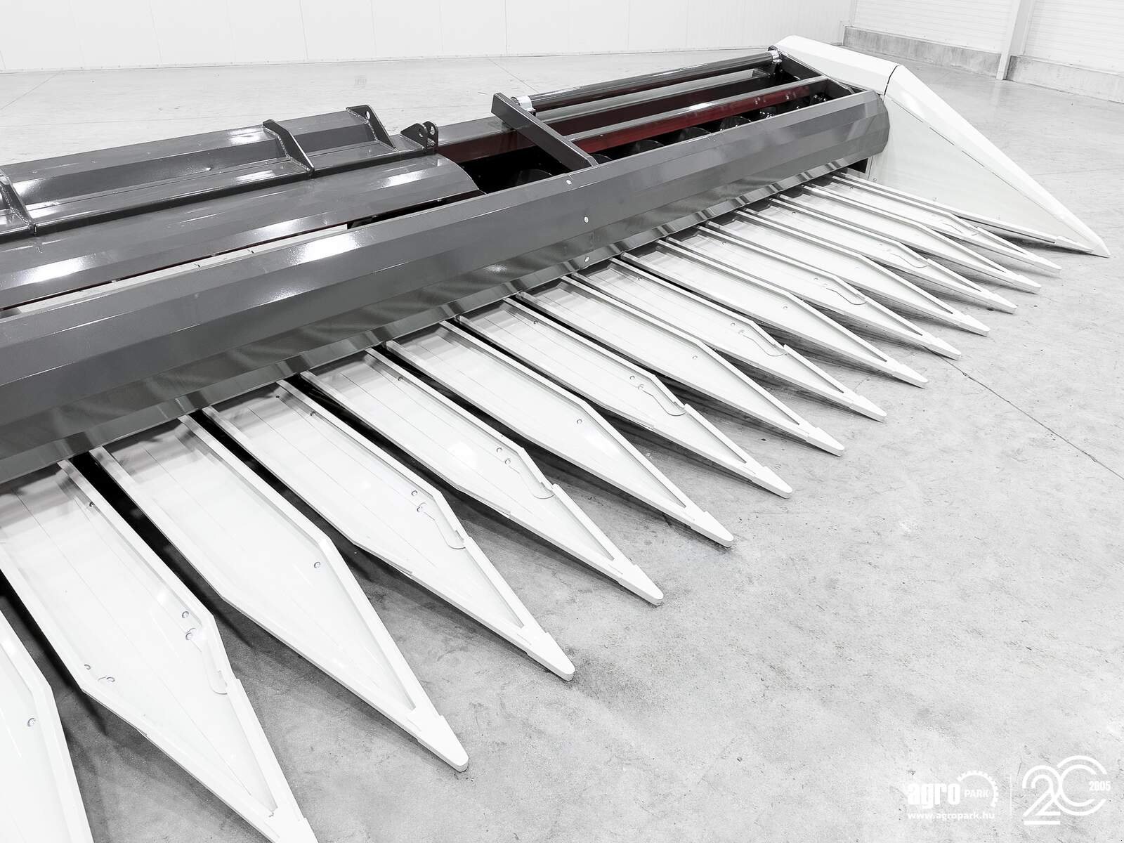 Sonnenblumenschneidwerk del tipo SunSeed Xtra 12-75, Gebrauchtmaschine en Csengele (Imagen 12)