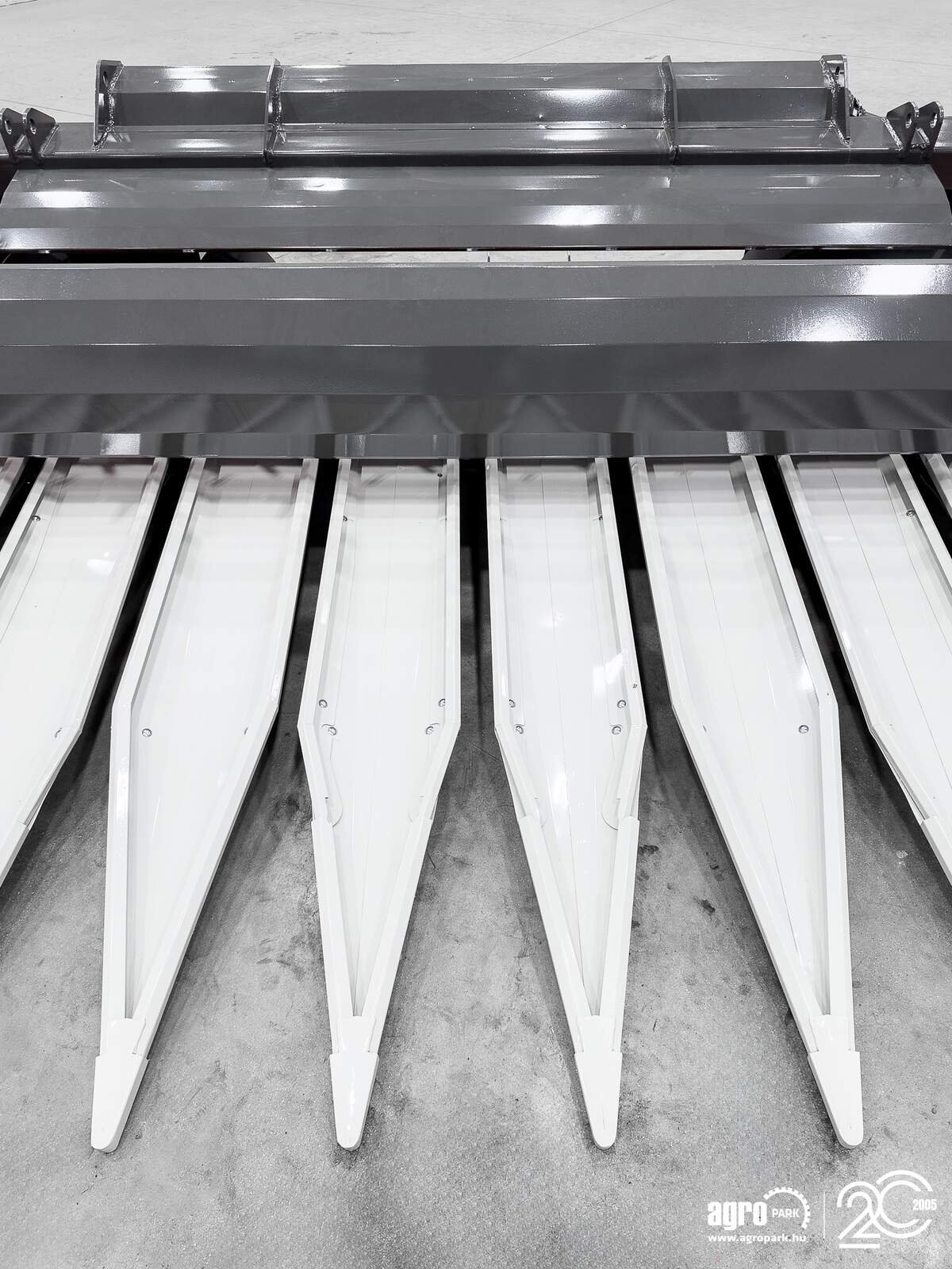 Sonnenblumenschneidwerk del tipo SunSeed Xtra 12-75, Gebrauchtmaschine en Csengele (Imagen 13)