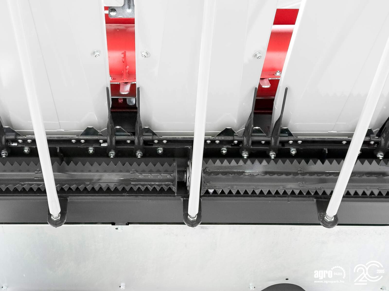 Sonnenblumenschneidwerk del tipo SunSeed Xtra 12-75, Gebrauchtmaschine en Csengele (Imagen 20)