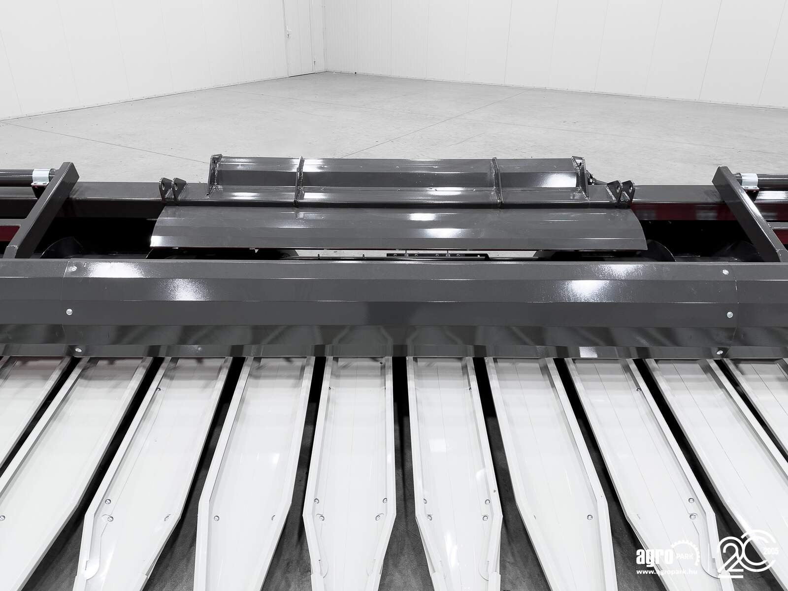 Sonnenblumenschneidwerk del tipo SunSeed Xtra 12-75, Gebrauchtmaschine en Csengele (Imagen 25)