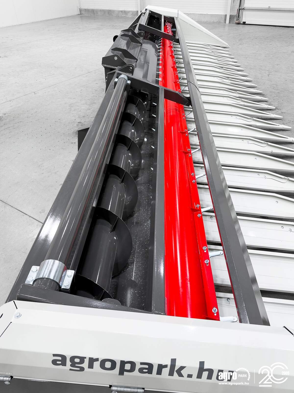 Sonnenblumenschneidwerk del tipo SunSeed Xtra 12-75, Gebrauchtmaschine en Csengele (Imagen 29)