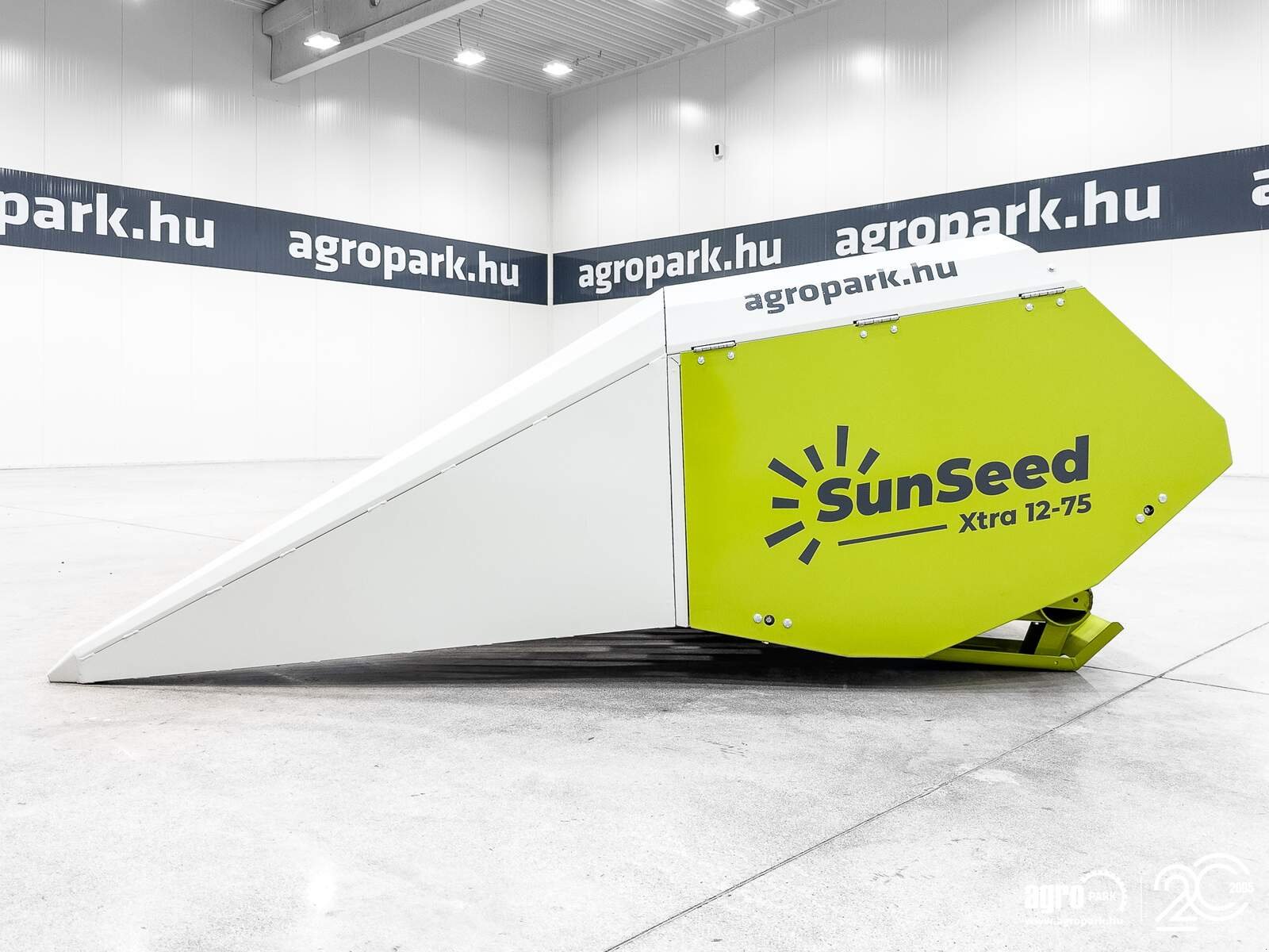 Sonnenblumenschneidwerk типа SunSeed Xtra 16-75 12 m, 16 row (75 cm), row independent sunflower header (Claas), Gebrauchtmaschine в Csengele (Фотография 5)