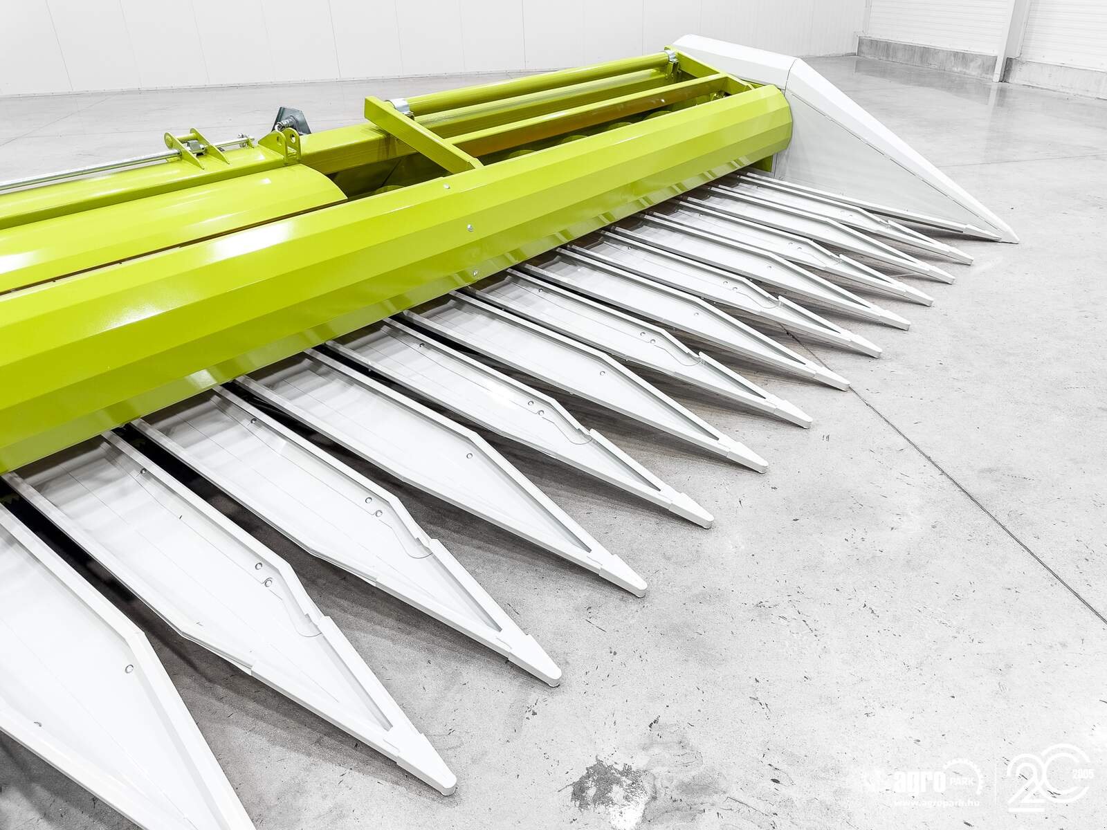 Sonnenblumenschneidwerk типа SunSeed Xtra 16-75 12 m, 16 row (75 cm), row independent sunflower header (Claas), Gebrauchtmaschine в Csengele (Фотография 13)