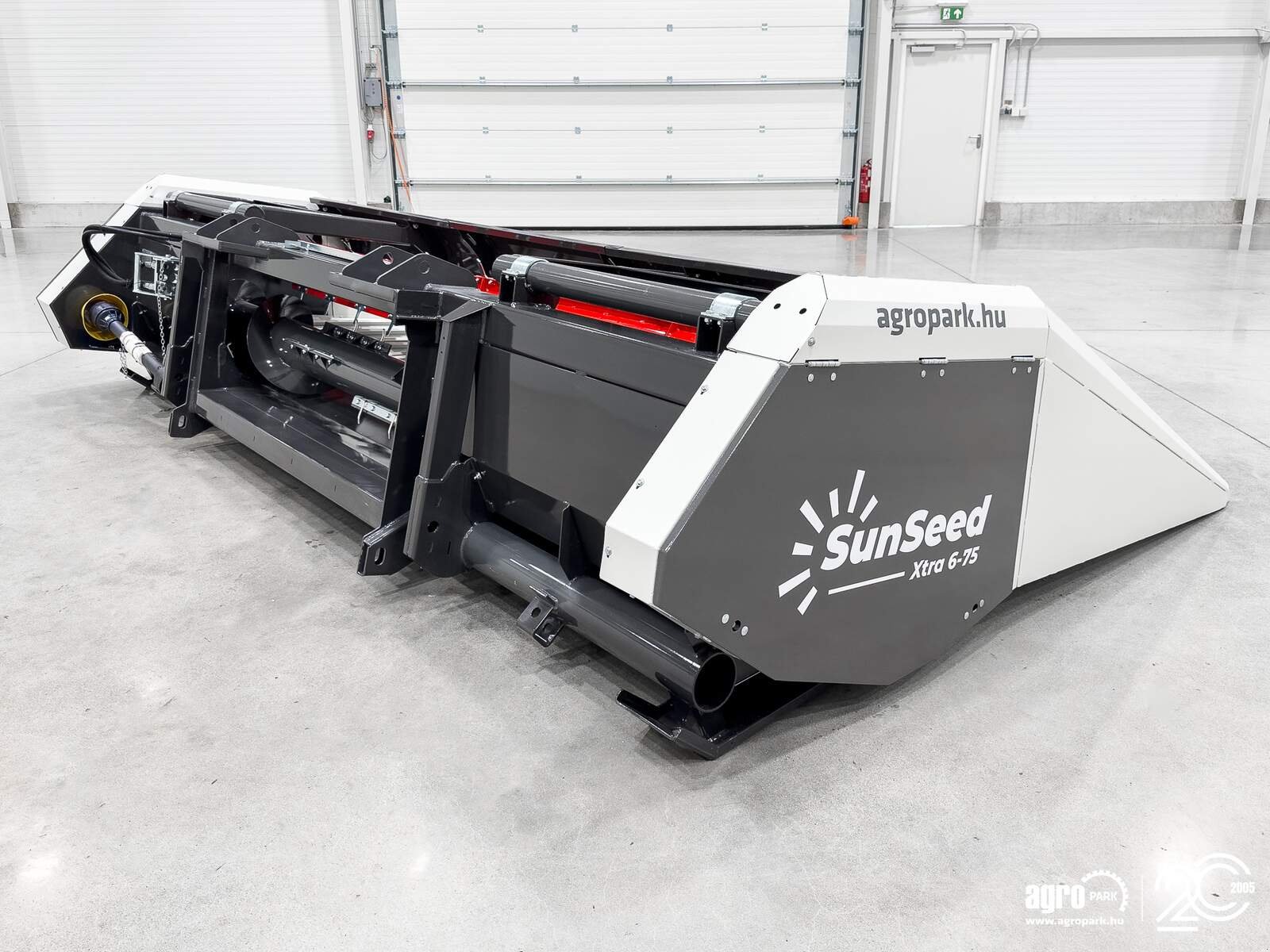 Sonnenblumenschneidwerk del tipo SunSeed Xtra 6-75, Gebrauchtmaschine en Csengele (Imagen 3)