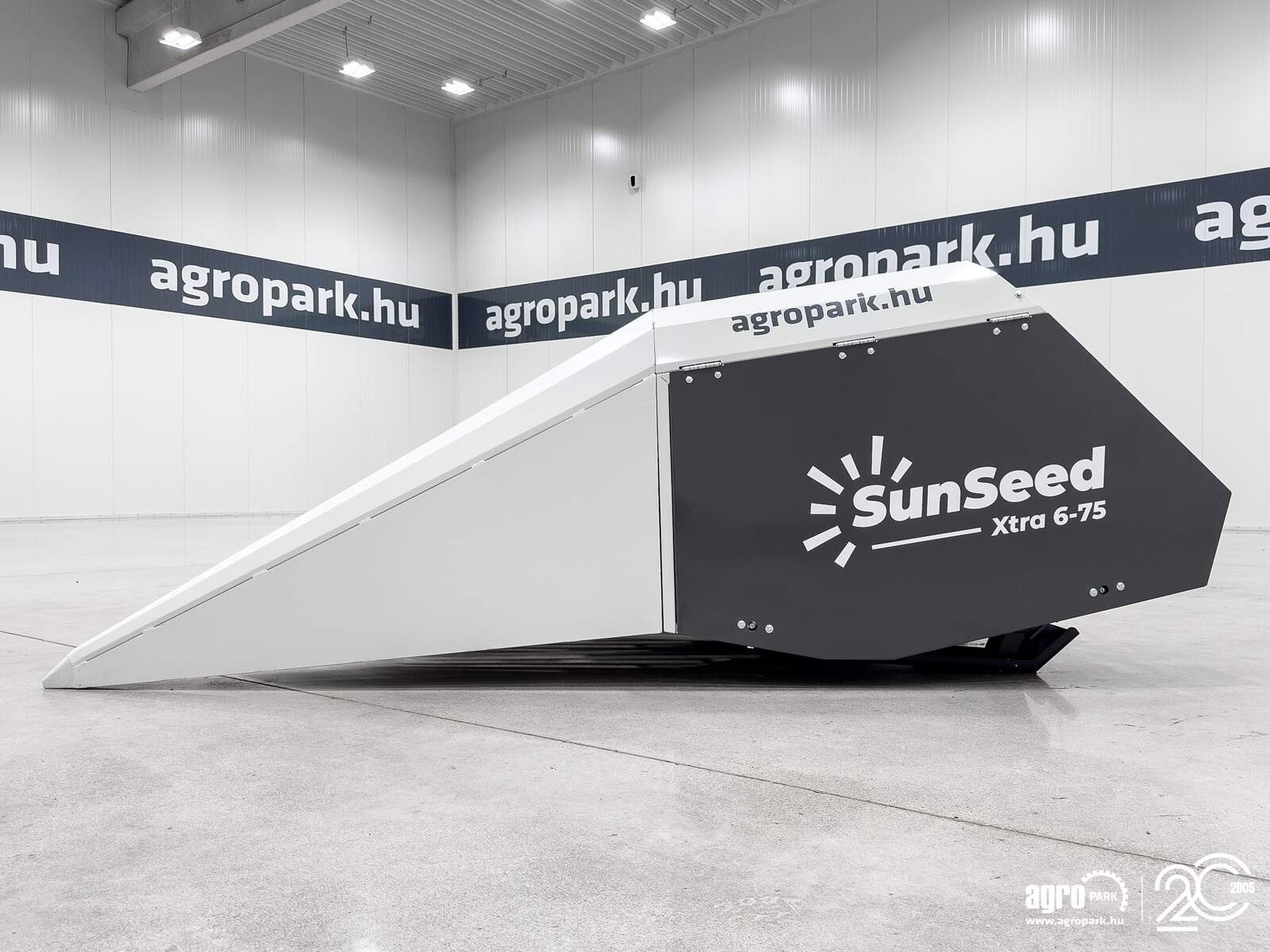 Sonnenblumenschneidwerk del tipo SunSeed Xtra 6-75, Gebrauchtmaschine en Csengele (Imagen 5)