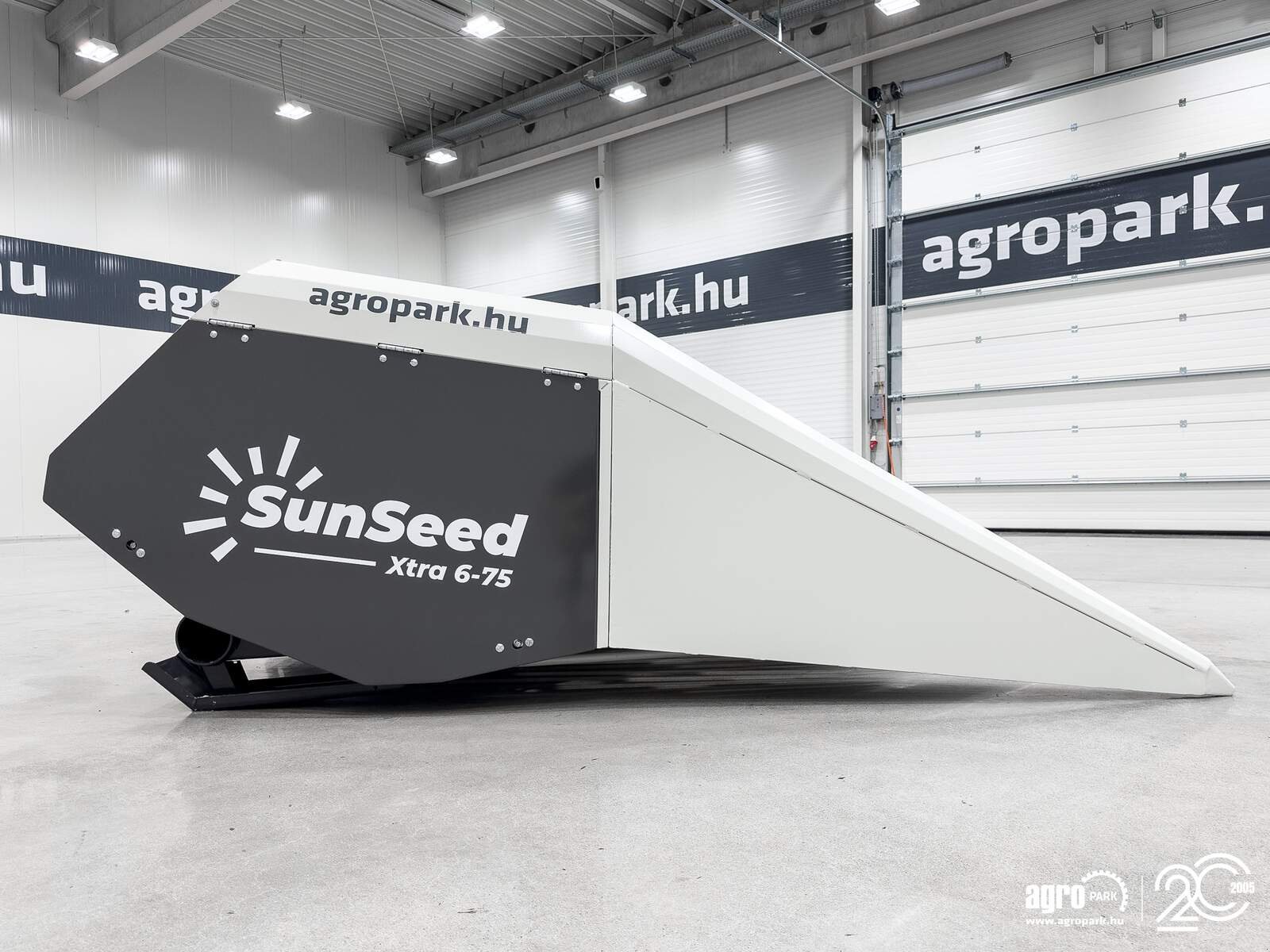 Sonnenblumenschneidwerk del tipo SunSeed Xtra 6-75, Gebrauchtmaschine en Csengele (Imagen 8)