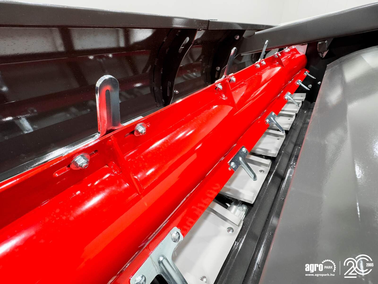 Sonnenblumenschneidwerk del tipo SunSeed Xtra 6-75, Gebrauchtmaschine en Csengele (Imagen 27)