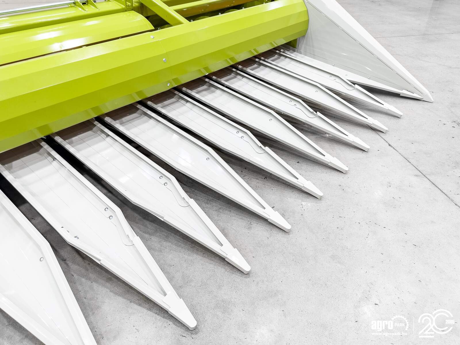 Sonnenblumenschneidwerk del tipo SunSeed Xtra 8-75, Gebrauchtmaschine en Csengele (Imagen 13)