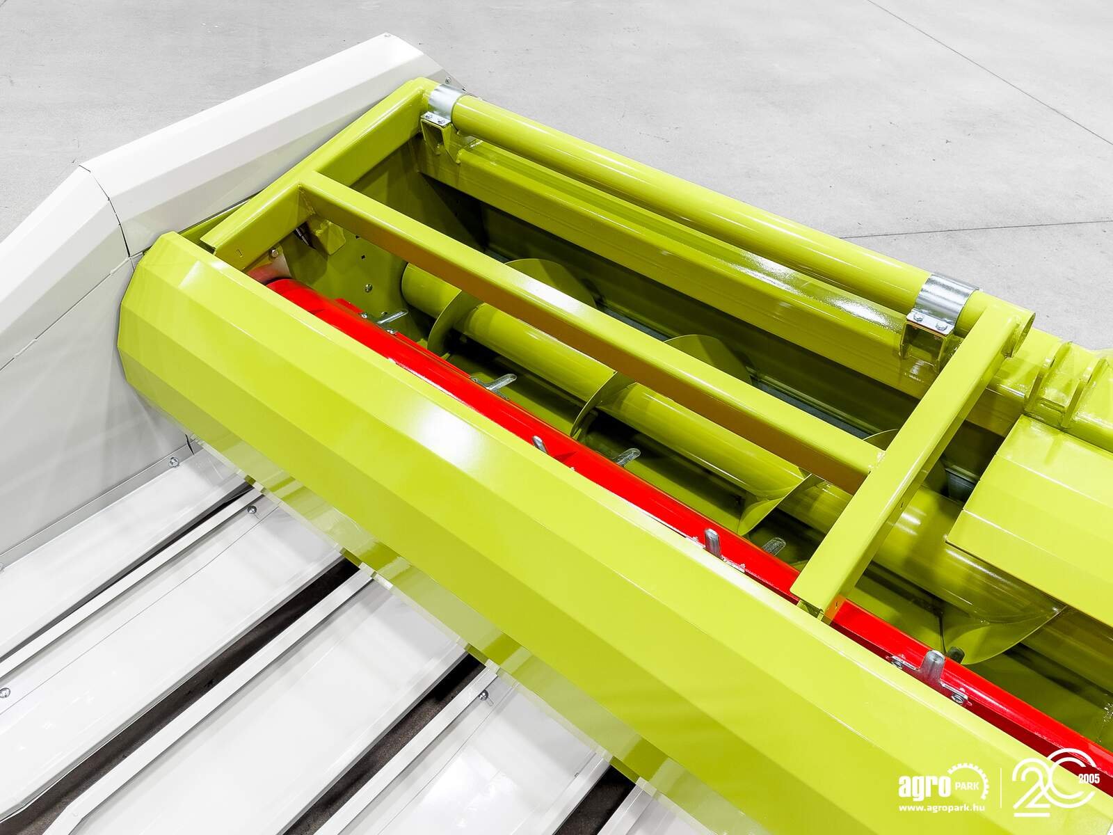 Sonnenblumenschneidwerk del tipo SunSeed Xtra 8-75, Gebrauchtmaschine en Csengele (Imagen 23)