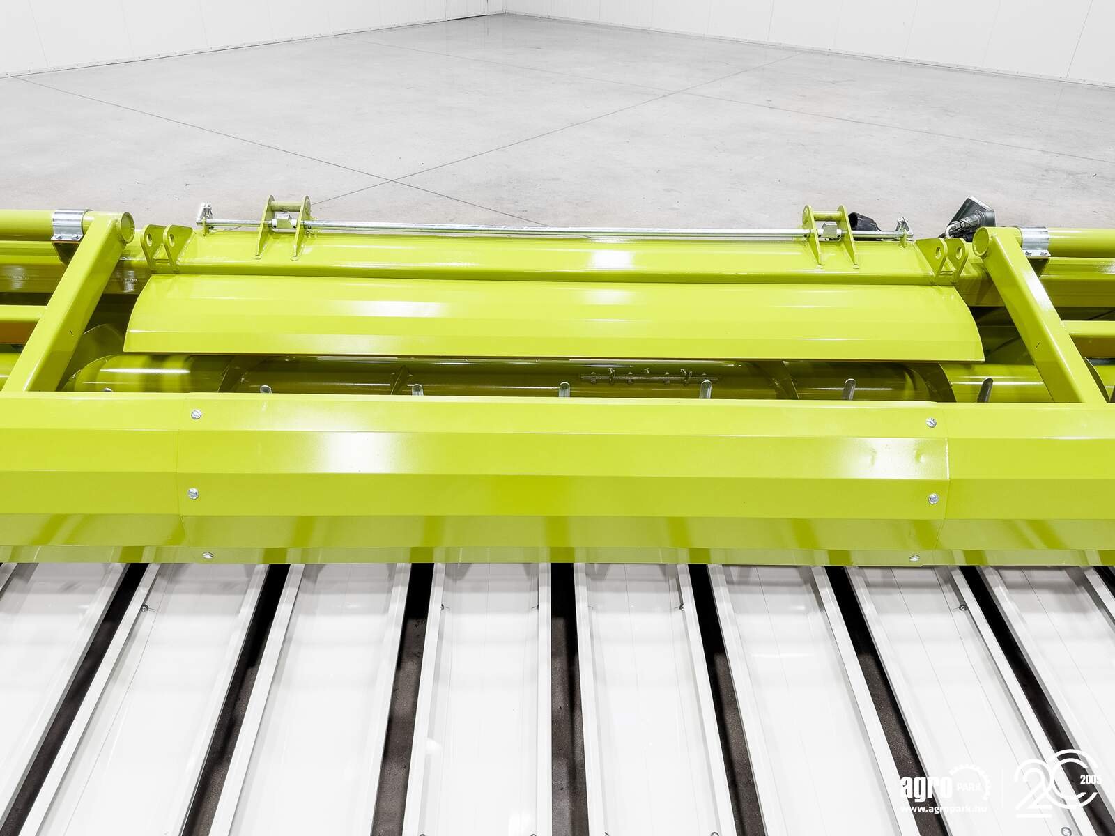 Sonnenblumenschneidwerk del tipo SunSeed Xtra 8-75, Gebrauchtmaschine en Csengele (Imagen 24)