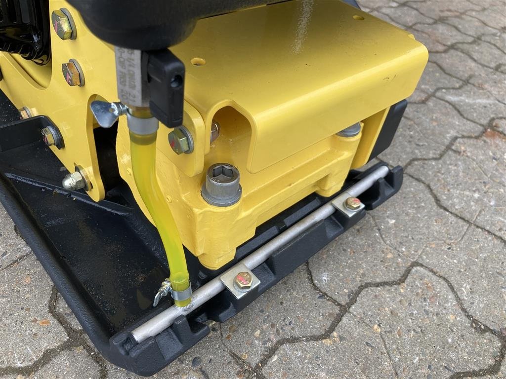 Sonstige Bagger & Lader des Typs Bomag BVP 10/36 Monteret med vandtank og spredebom, Gebrauchtmaschine in Roslev (Bild 12)