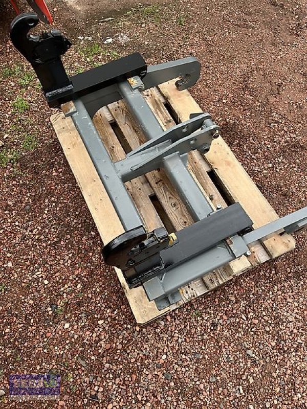 Sonstige Bagger & Lader des Typs Bressel & Lade Adapterrahmen Volvo  Aufnahme -- 3 Punkt, Gebrauchtmaschine in Zweibrücken (Bild 2)