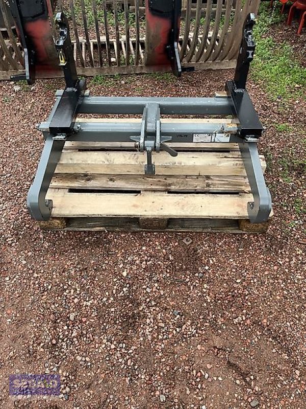 Sonstige Bagger & Lader des Typs Bressel & Lade Adapterrahmen Volvo  Aufnahme -- 3 Punkt, Gebrauchtmaschine in Zweibrücken (Bild 3)