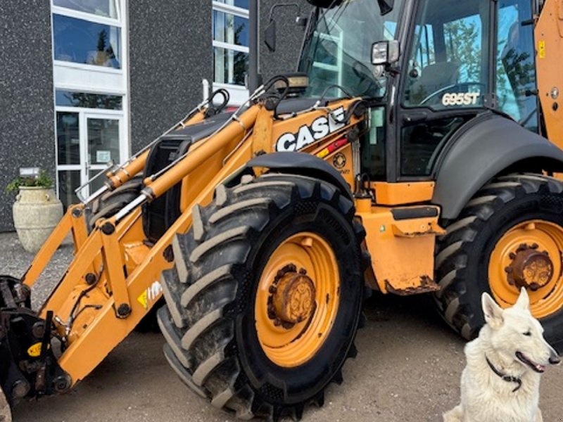 Sonstige Bagger & Lader des Typs Case IH 695 ST  MED PLANERBLAD OG 2 GRAVESKOVLE, Gebrauchtmaschine in Dronninglund (Bild 1)
