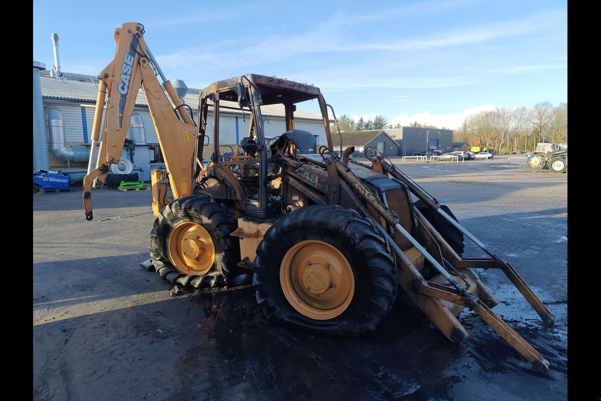 Sonstige Bagger & Lader типа Case IH 695, Gebrauchtmaschine в Viborg (Фотография 3)