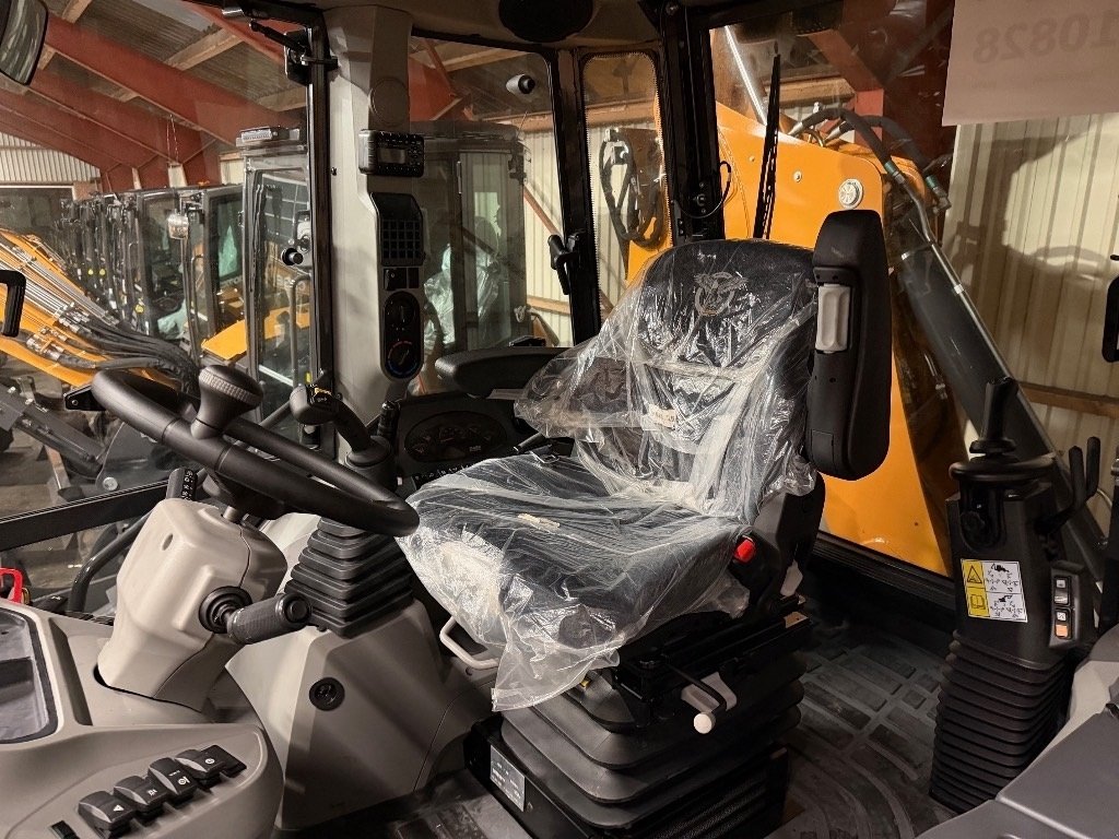 Sonstige Bagger & Lader des Typs Case IH 695SV - DNA arm, Gebrauchtmaschine in Vrå, Frejlev, Hornslet & Ringsted (Bild 4)