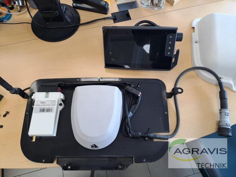 Sonstige Bagger & Lader des Typs Challenger VALTRAGUIDE CM NTRIP (NOVATEL) Dummy, Neumaschine in Schneverdingen (Bild 1)