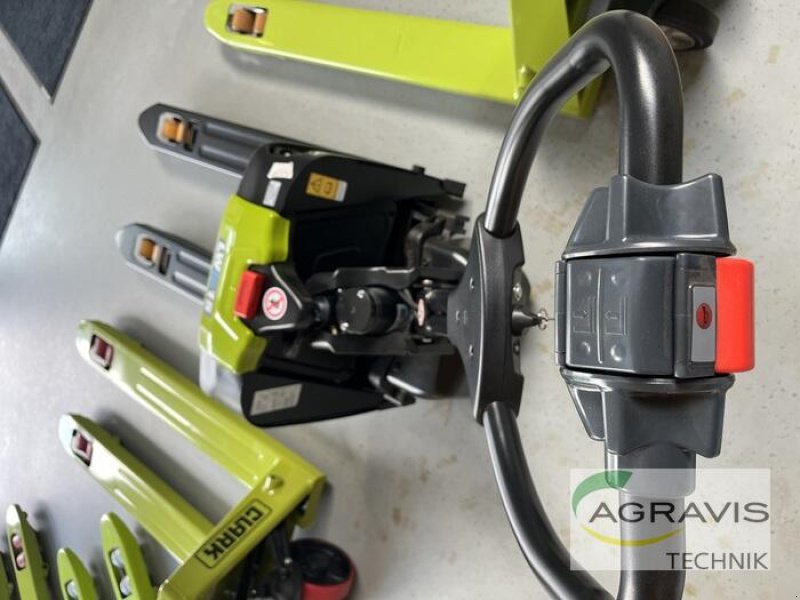 Sonstige Bagger & Lader Türe ait Clark LWIO15, Neumaschine içinde Alpen (resim 3)