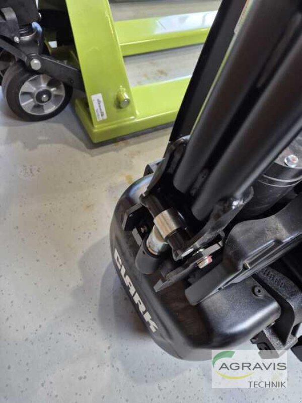 Sonstige Bagger & Lader typu Clark LWIO15, Neumaschine v Alpen (Obrázek 17)