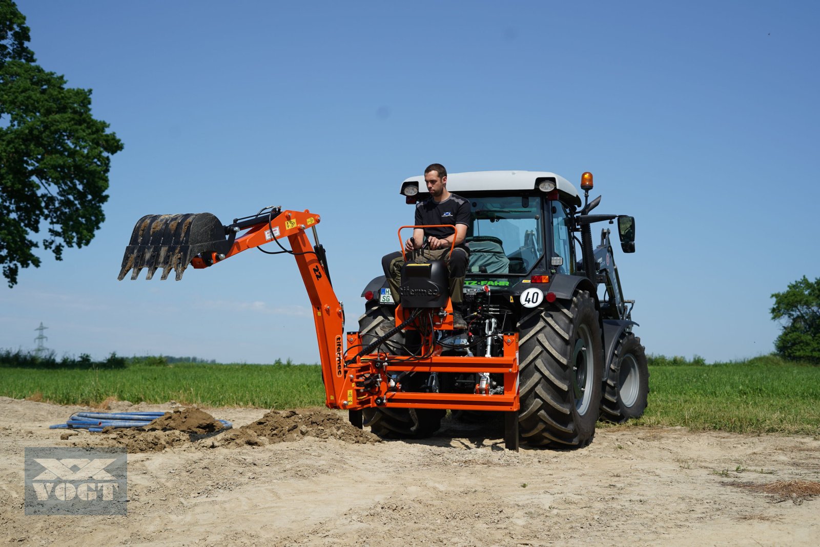 Sonstige Bagger & Lader Türe ait DIGGER L22 Heckbagger /Anbaubagger für Traktor inkl. Baggerschaufel-Aktion-, Neumaschine içinde Schmallenberg (resim 7)