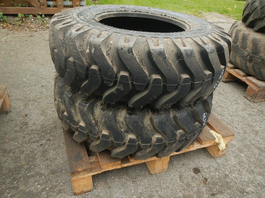 Sonstige Bagger & Lader типа Dunlop 10.0/75-15.3 - D170, Gebrauchtmaschine в Aabenraa (Фотография 2)