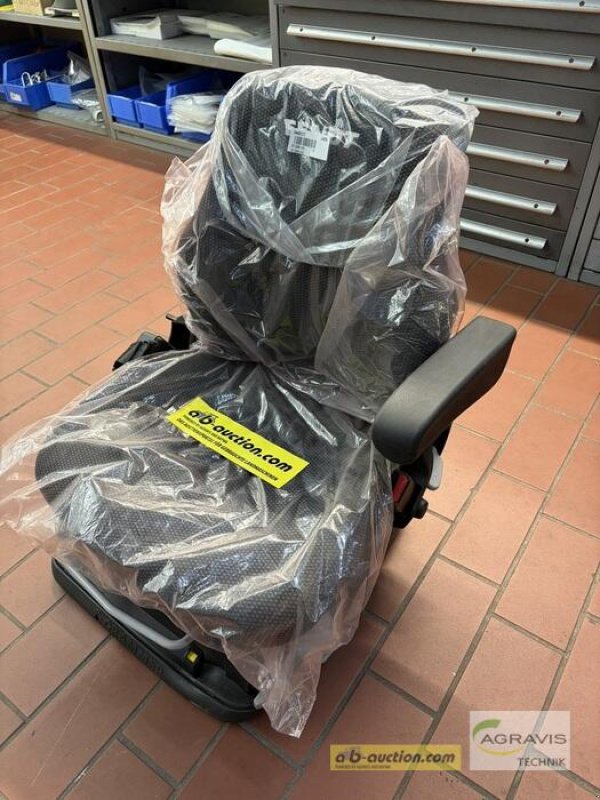 Sonstige Bagger & Lader typu Fendt FENDT FAHRERSITZ, Neumaschine v Meppen (Obrázek 2)