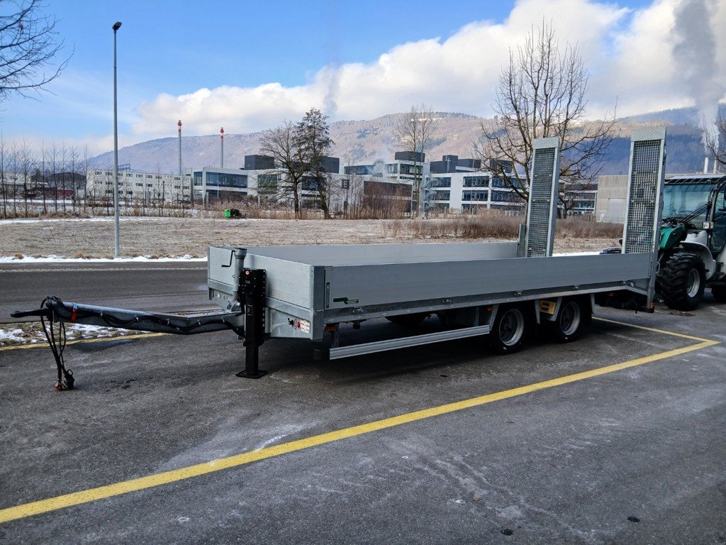Sonstige Bagger & Lader типа Humbaur HBTZ 146225 BS, Ausstellungsmaschine в Lengnau (Фотография 1)