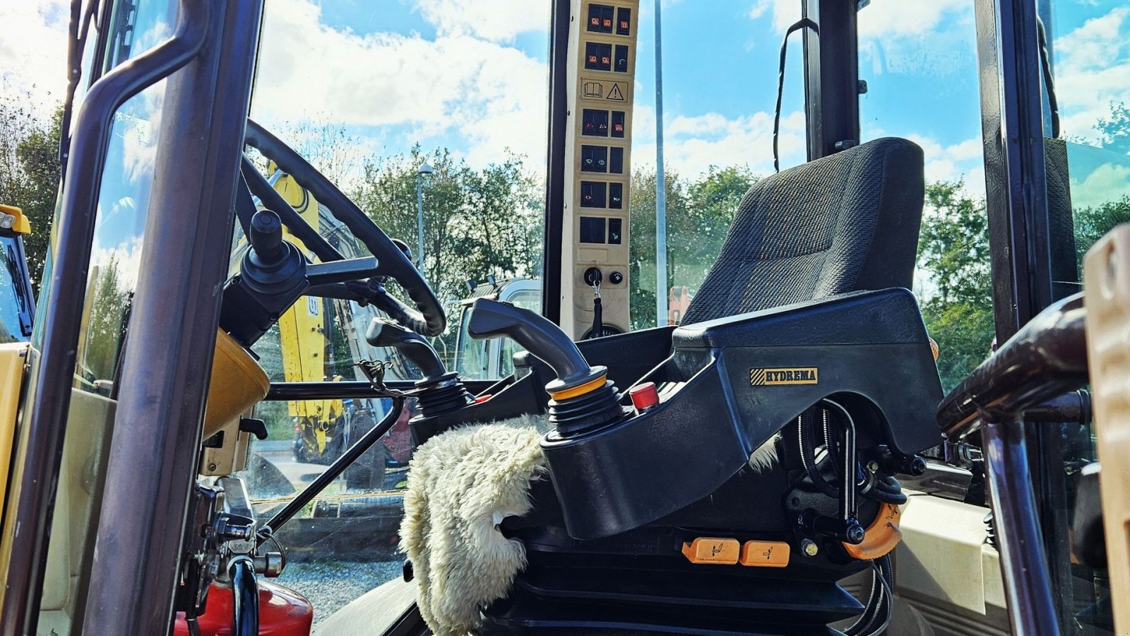 Sonstige Bagger & Lader des Typs Hydrema 906B / rotortilt med klo / nye dæk / skovlsæt mv., Gebrauchtmaschine in Arden (Bild 14)