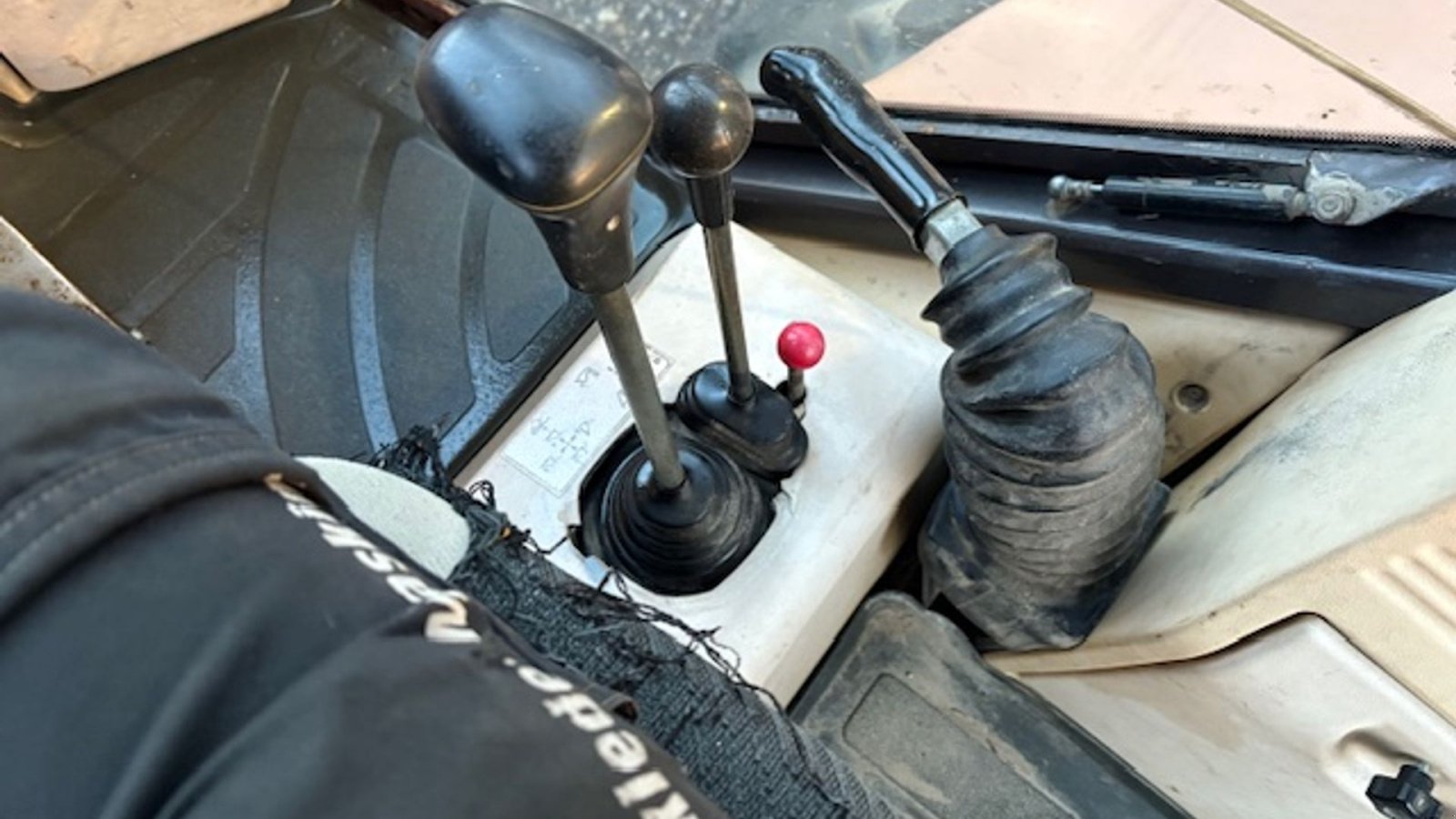 Sonstige Bagger & Lader of the type Hydrema 906C SERIE 2, MANUEL HÅNDTAG. HYDRAULISK SKIFT BAG, Gebrauchtmaschine in Dronninglund (Picture 18)