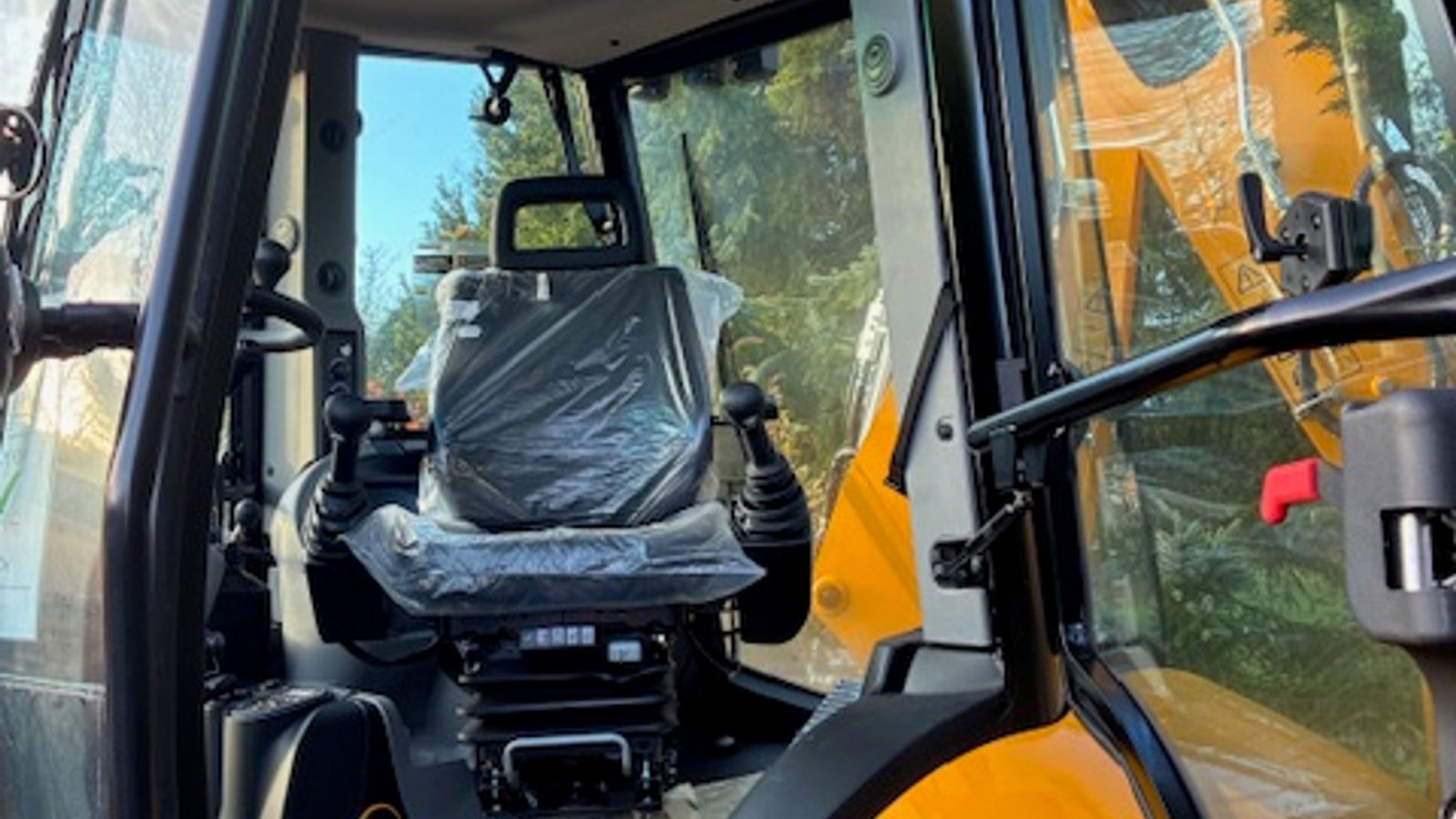 Sonstige Bagger & Lader типа JCB 4CX Pro Dual Drive, Gebrauchtmaschine в Nibe (Фотография 4)